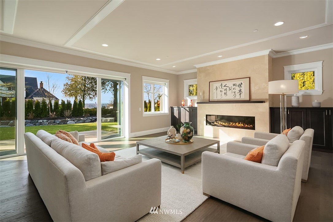 3239 Evergreen Point Road Medina, WA 98039 - Photo 8 of 37