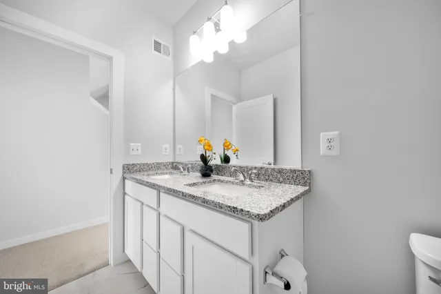 $674,900 | 43730 Transit Square, Ashburn, VA 20147