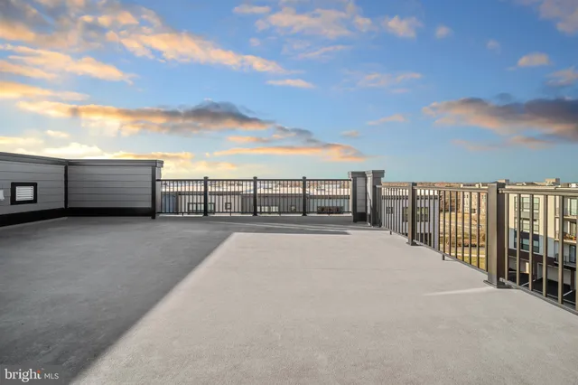 $674,900 | 43730 Transit Square, Ashburn, VA 20147