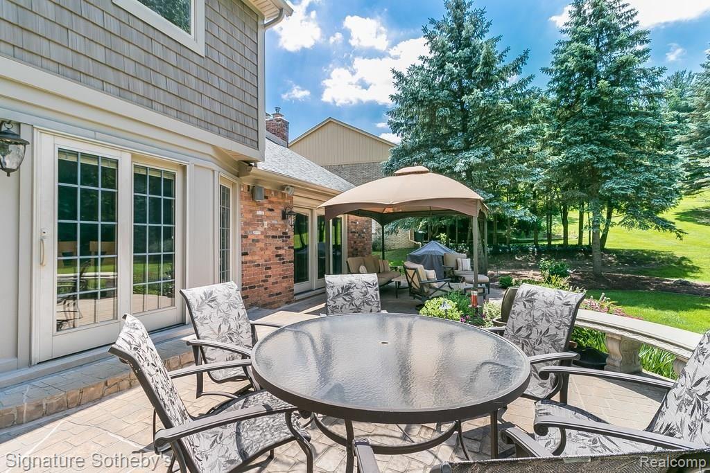 925 Stanford Circle Rochester Hills, MI 48309 - Photo 39 of 45