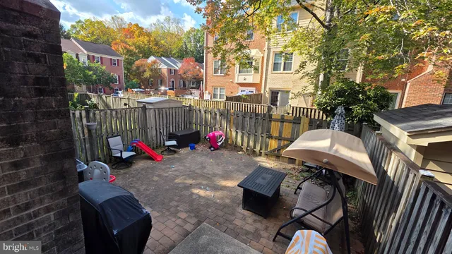 $3,000 | 4868 Carriagepark Road, Fairfax, VA 22032