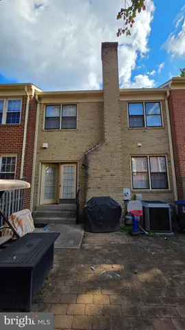 $3,000 | 4868 Carriagepark Road, Fairfax, VA 22032