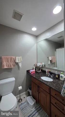 $3,000 | 4868 Carriagepark Road, Fairfax, VA 22032