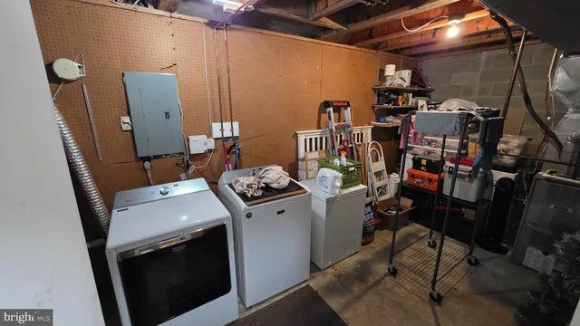 $3,000 | 4868 Carriagepark Road, Fairfax, VA 22032