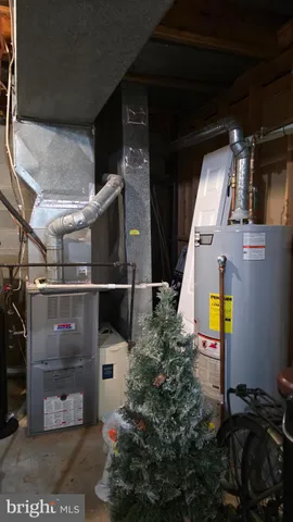 $3,000 | 4868 Carriagepark Road, Fairfax, VA 22032