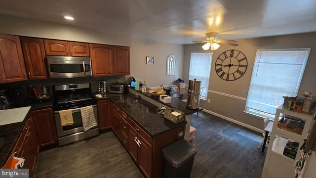 $3,000 | 4868 Carriagepark Road, Fairfax, VA 22032