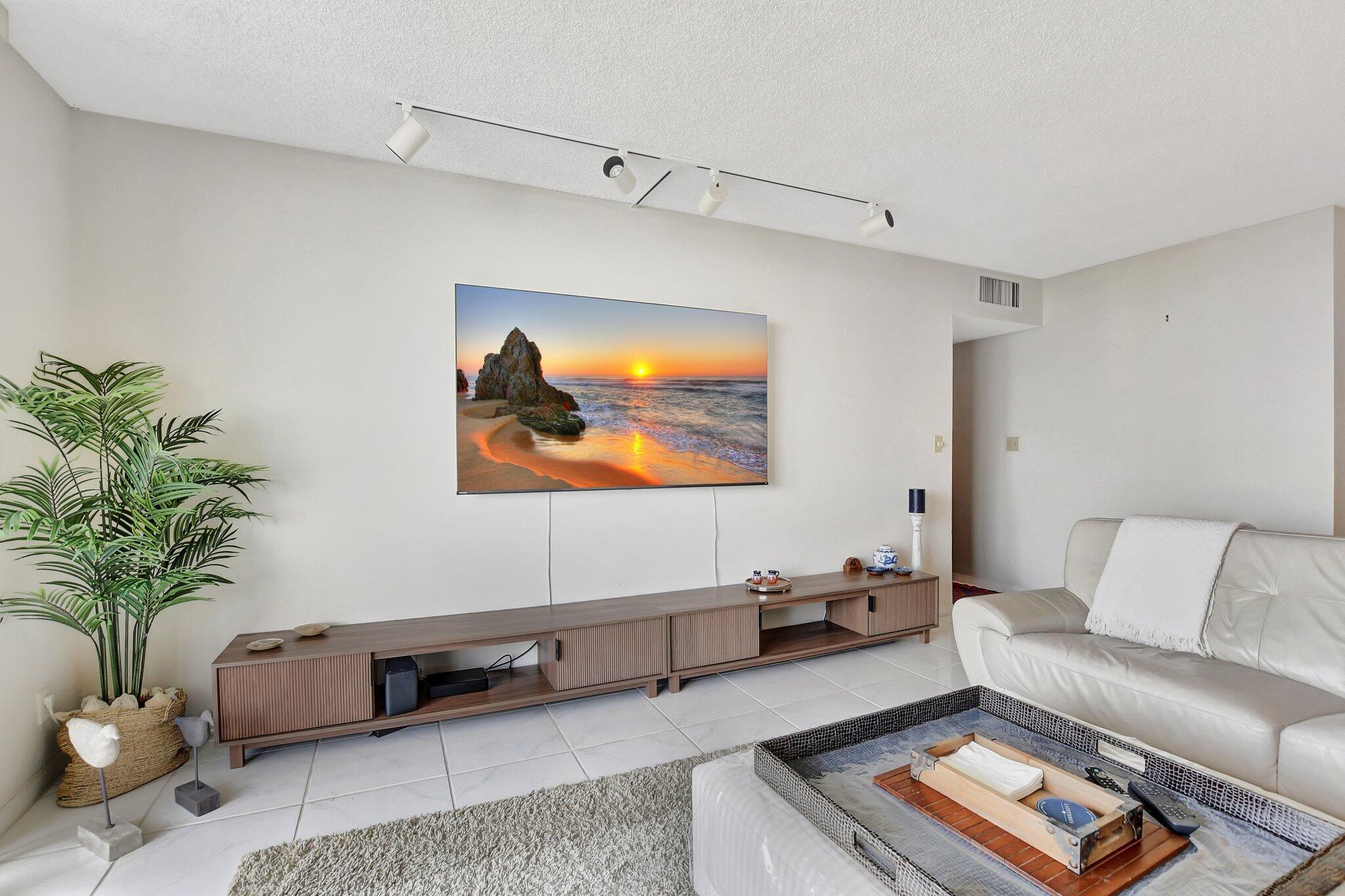 2121 North Ocean Boulevard, Unit 1406W Boca Raton, FL 33431 - Photo 17 of 55 11-web-or-mls-DSC_3361