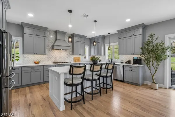 $1,395,000 | 518 Cardinal Lane, Green Brook, NJ 08812