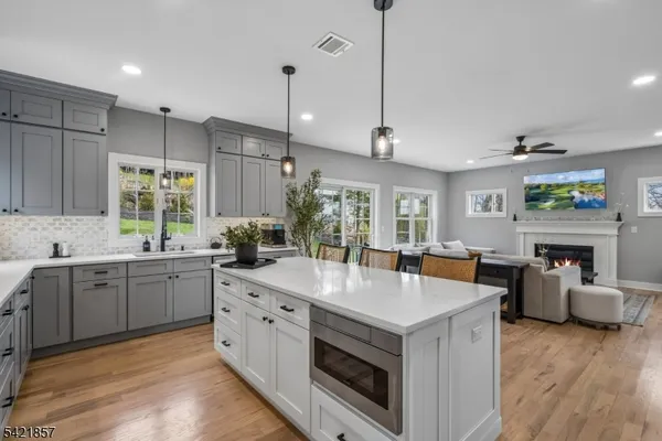 $1,395,000 | 518 Cardinal Lane, Green Brook, NJ 08812