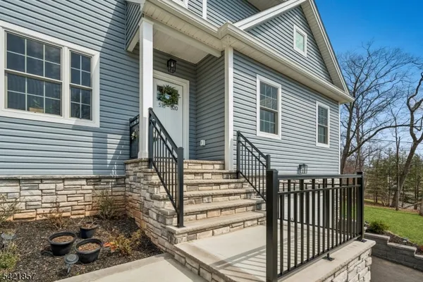 $1,395,000 | 518 Cardinal Lane, Green Brook, NJ 08812