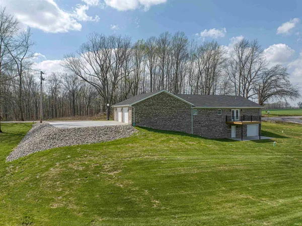 $483,405 | 5083 Springfield Road, Wadesville, IN 47638