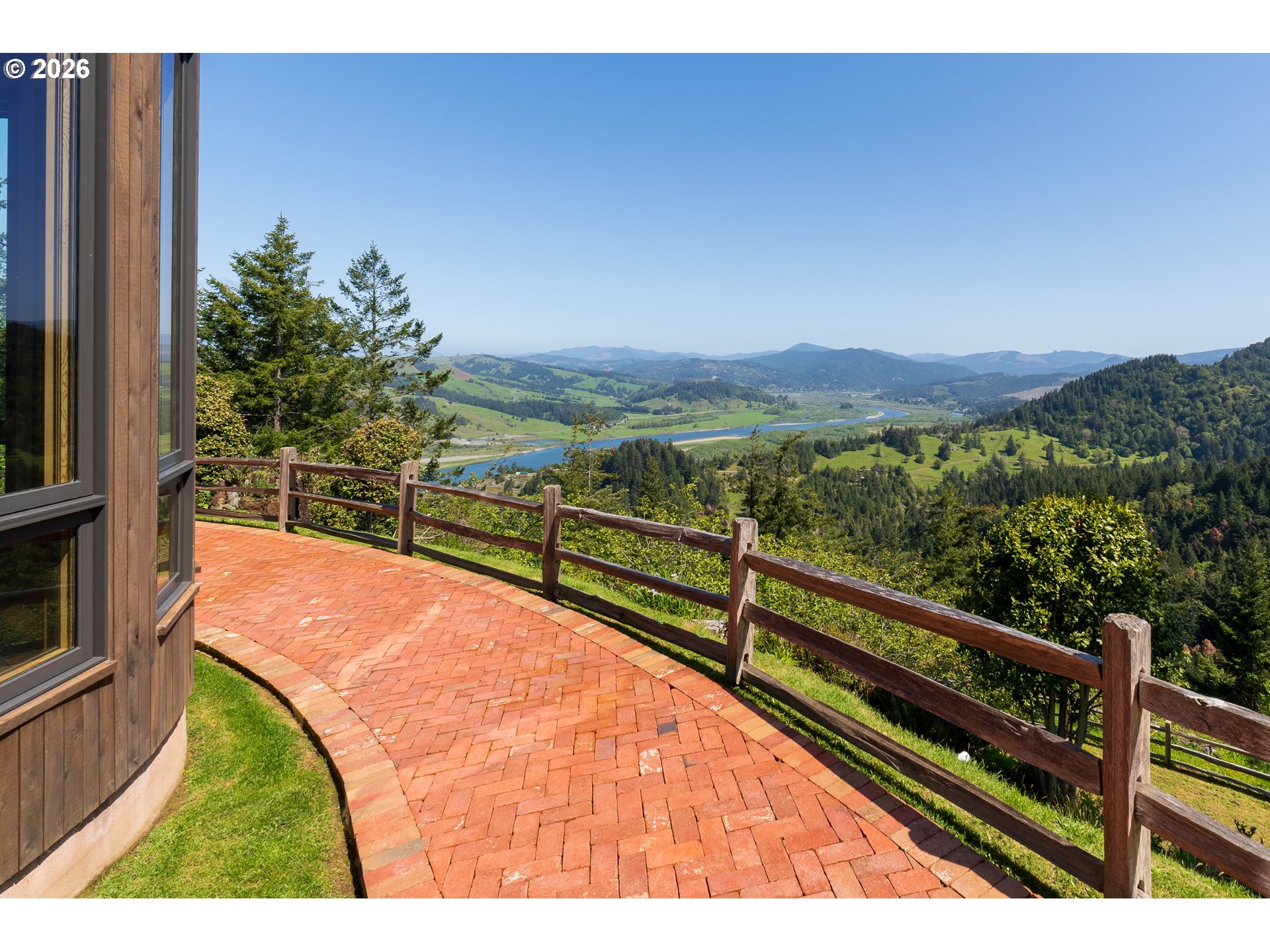 94880 Grizzly Mountain Road Gold Beach, OR 97444 - Photo 41 of 48