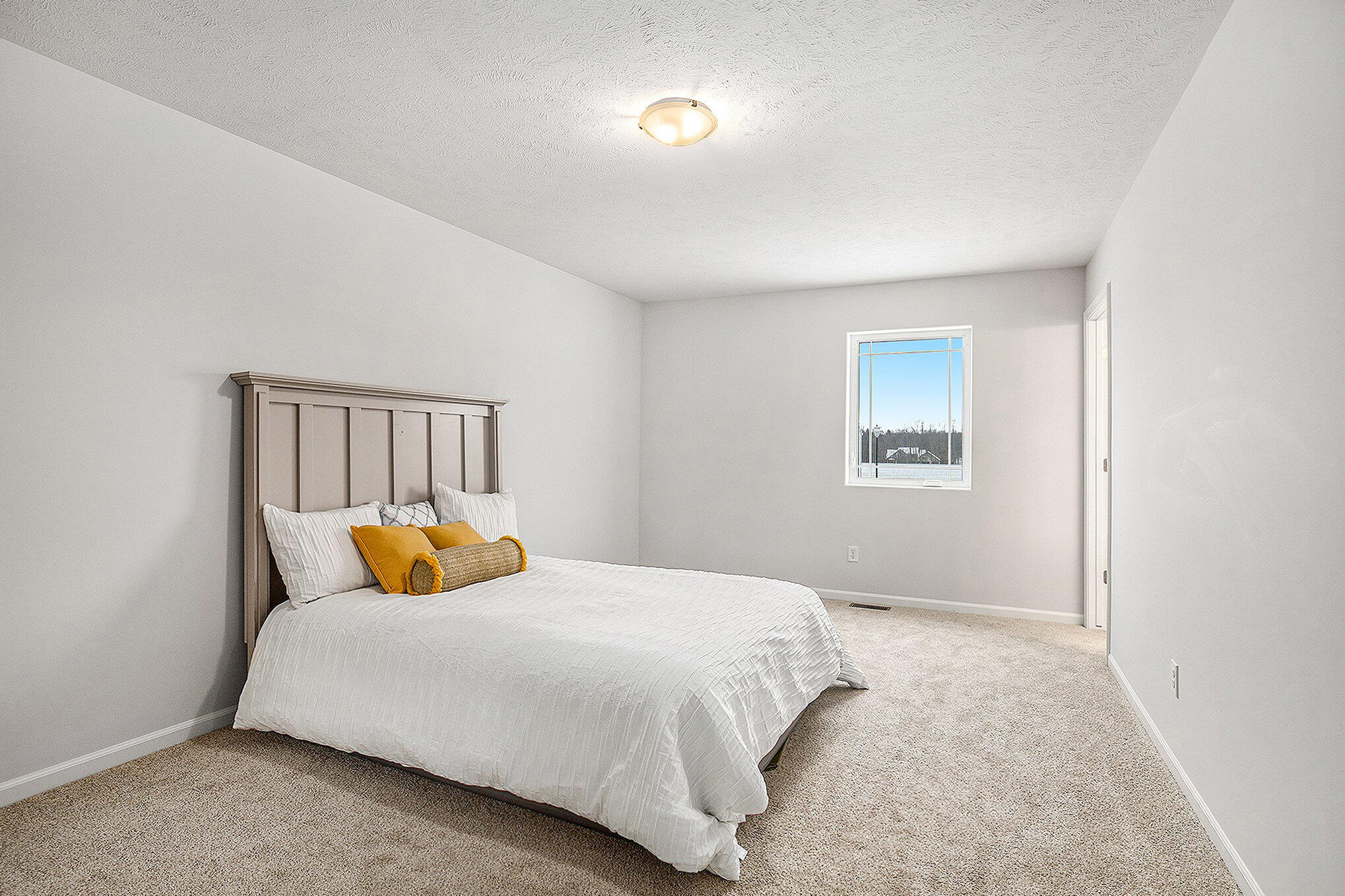 2833 14 Mile Road Northeast Sparta, MI 49345 - Photo 13 of 27 warbler_27_596