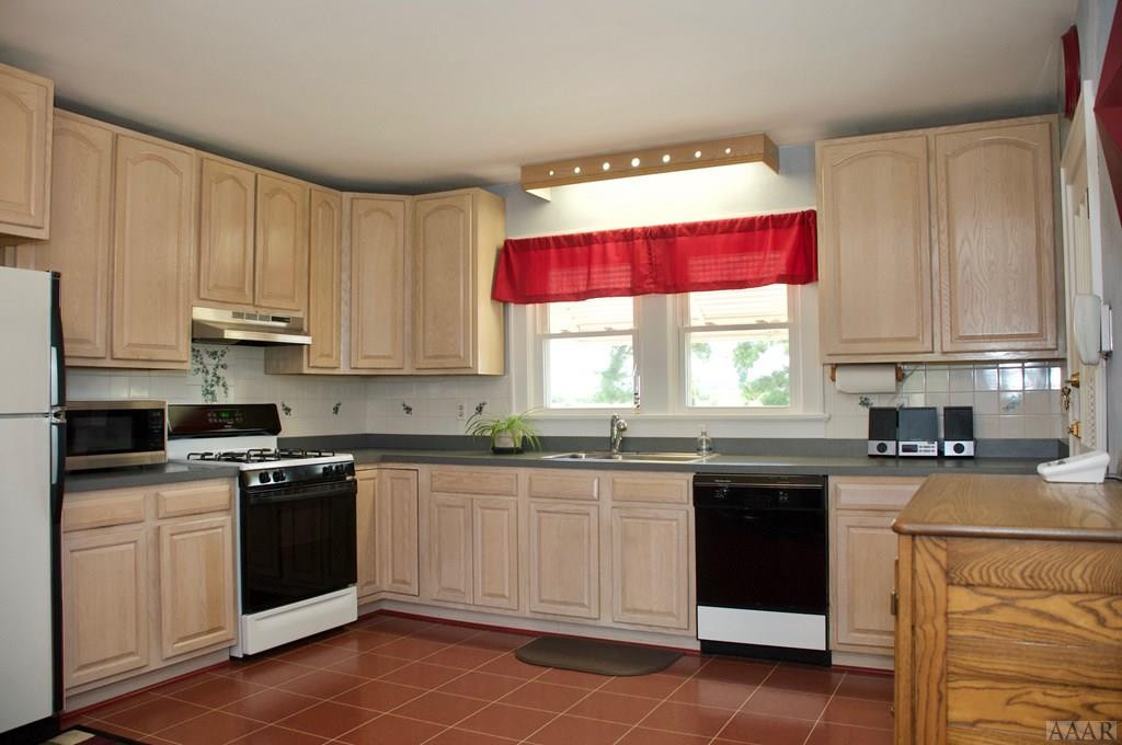 907 Body Road Elizabeth City, NC 27909 - Photo 6 of 36 Gallery Image 6