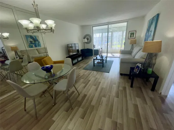 $1,500 | 5860 Northwest 64th Avenue, Unit 206, Fort Lauderdale, FL 33319