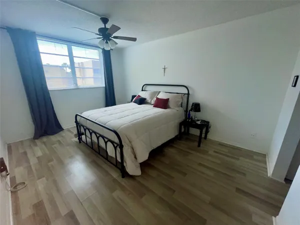 $1,500 | 5860 Northwest 64th Avenue, Unit 206, Fort Lauderdale, FL 33319