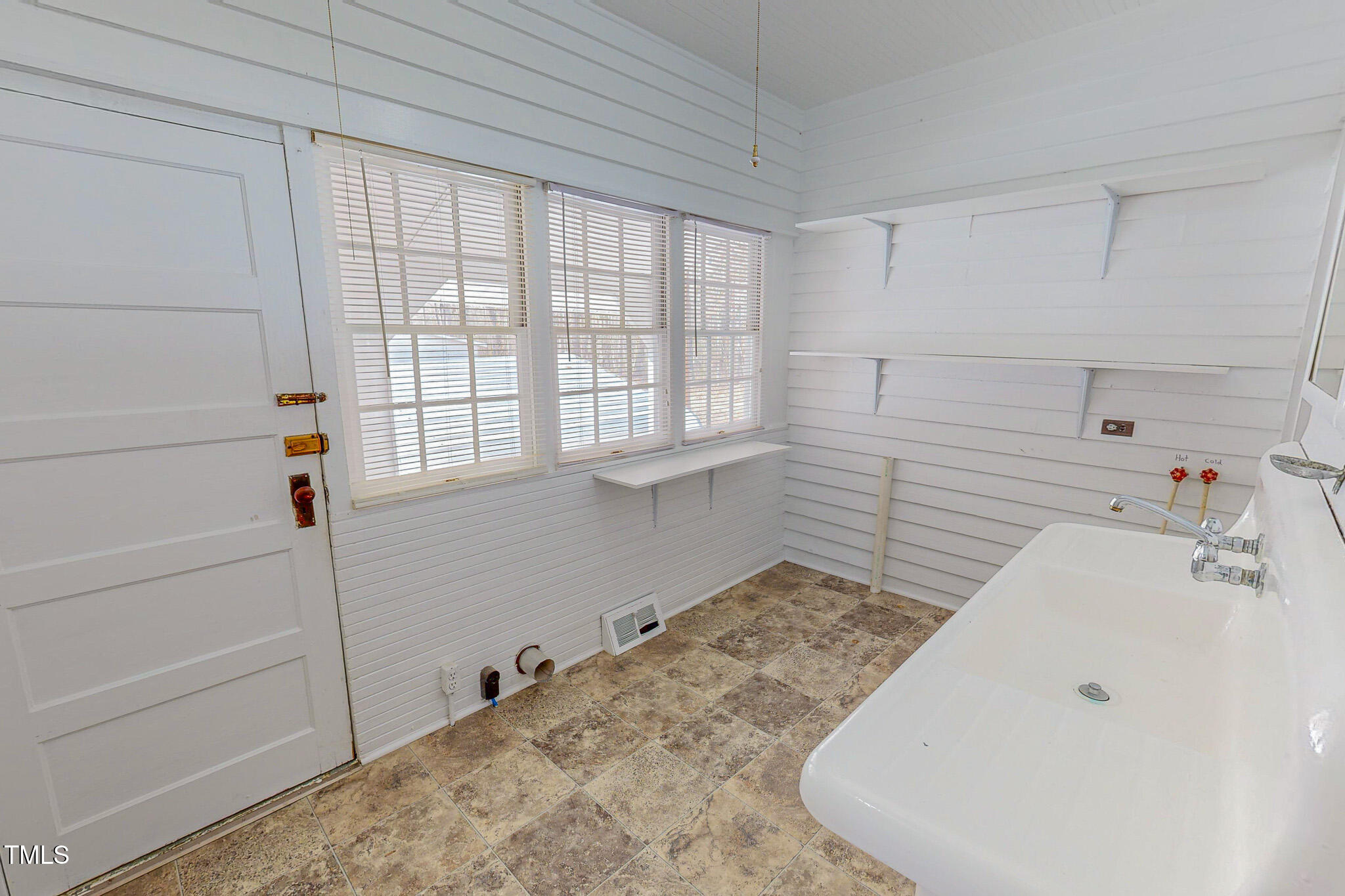 176 Whitt Town Road Roxboro, NC 27574 - Photo 8 of 36 176-Whitt-Town-Rd-12222024_222007