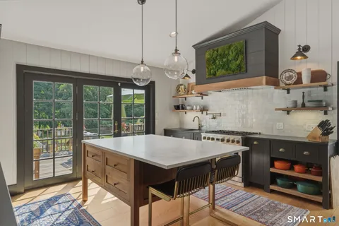 $1,425,000 | 119 Kettle Creek Road, Weston, CT 06883