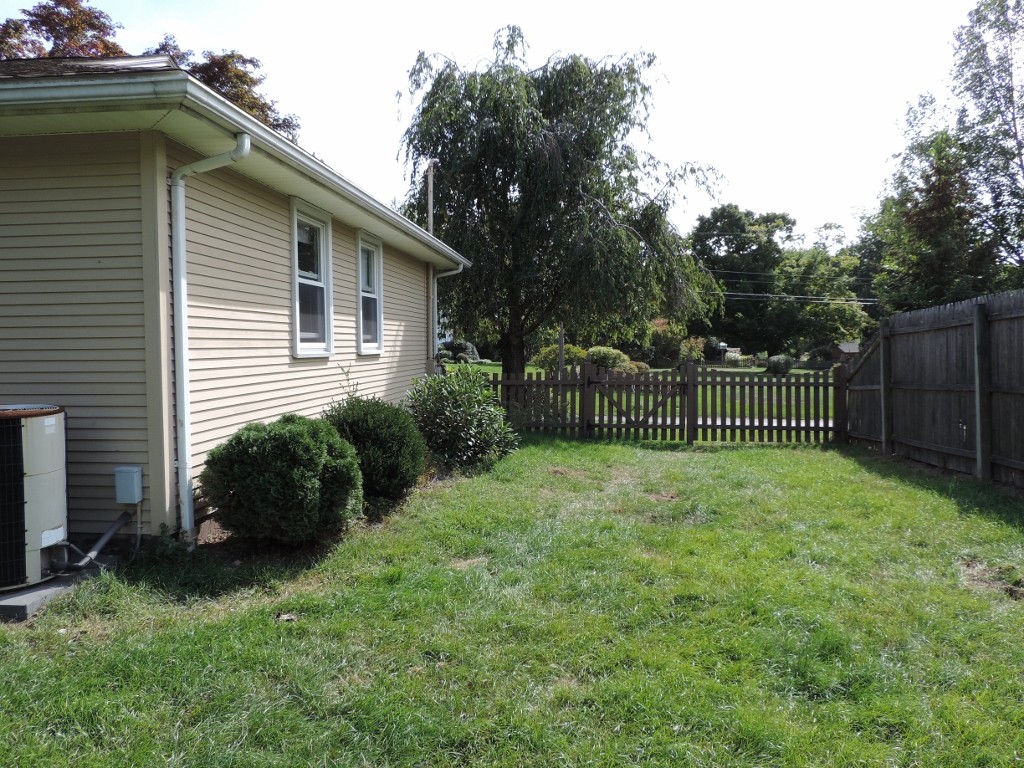 110 Old Barn Road West Springfield, MA 01089 - Photo 8 of 30 Gallery Image 8