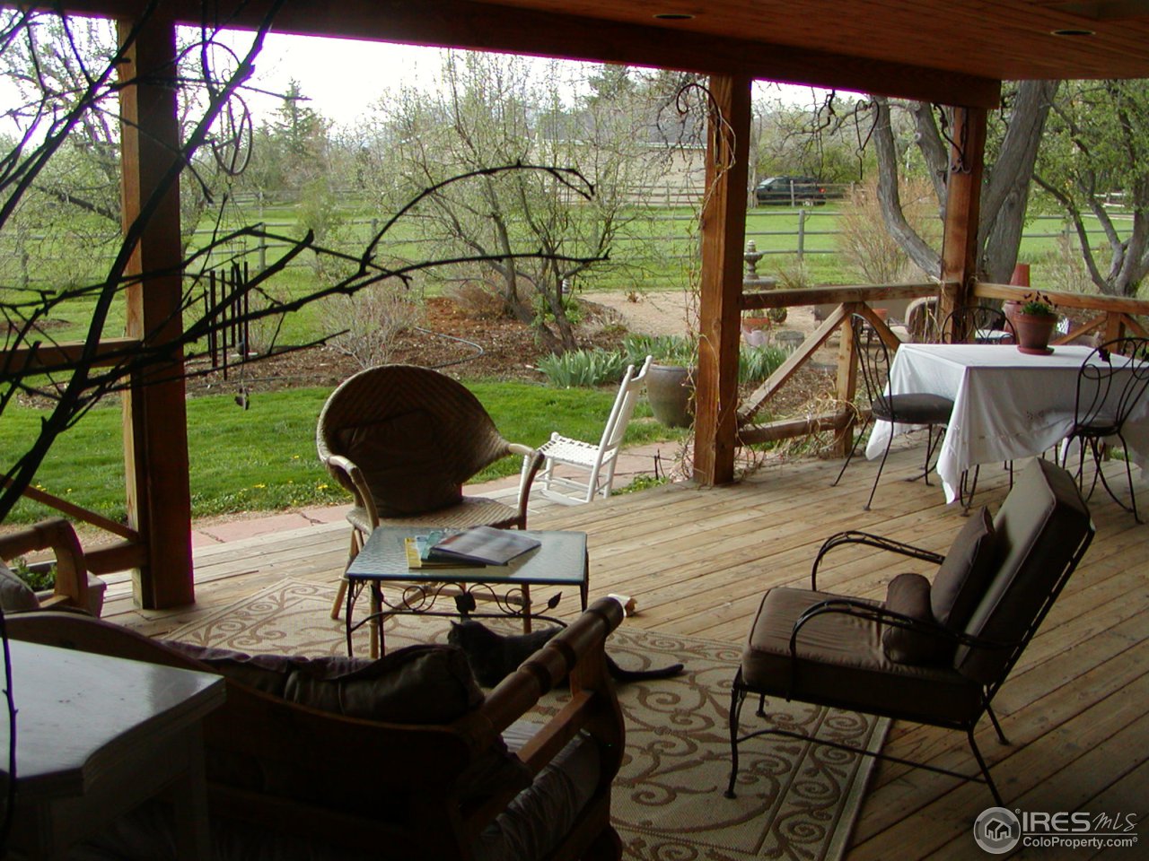 3262 Nebo Road Boulder, CO 80302 - Photo 9 of 24 a view of a chairs and table in patio