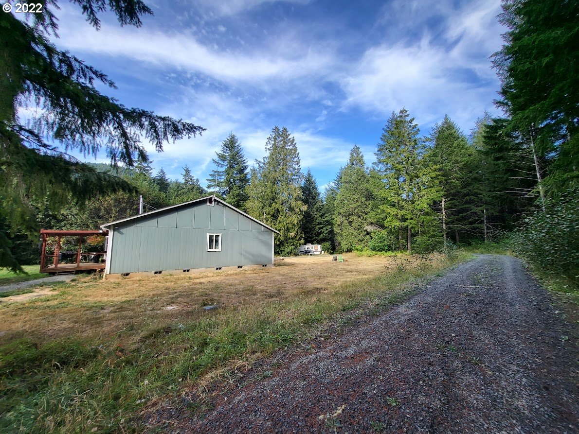 39494 Row River Road Dorena, OR 97434 - Photo 18 of 29 Gallery Image 18