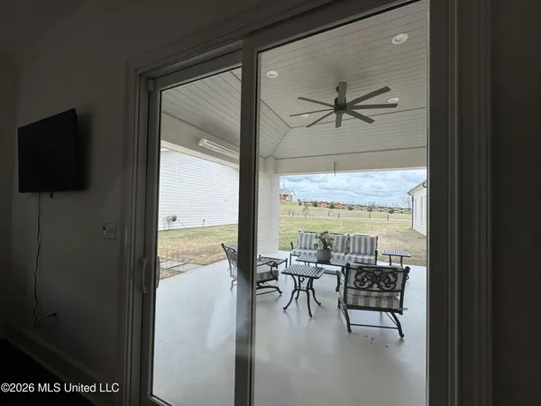 $1,395,000 | 23057 Ms-6, Batesville, MS 38606