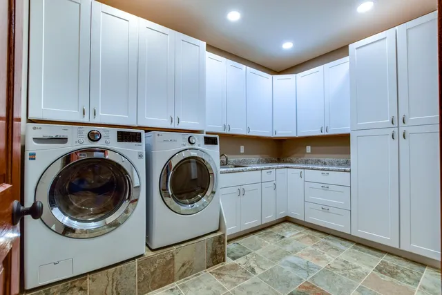 $859,000 | 392 Campbell Hill Court, DeForest, WI 53532