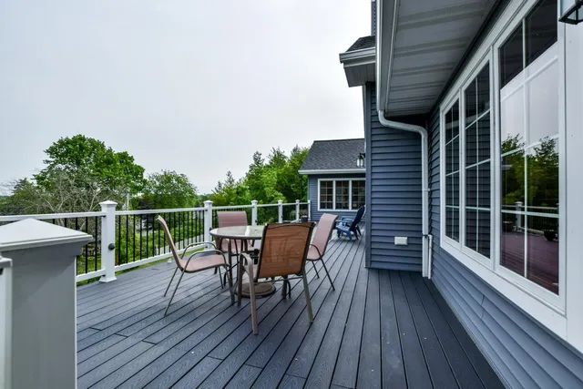 $859,000 | 392 Campbell Hill Court, DeForest, WI 53532