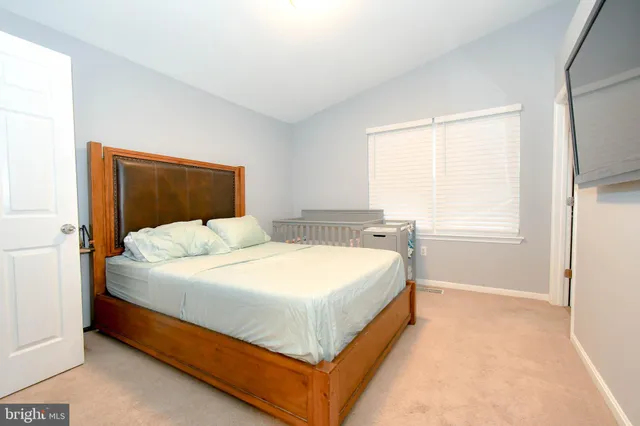 $467,500 | 12901 Fair Briar Lane, Fairfax, VA 22033