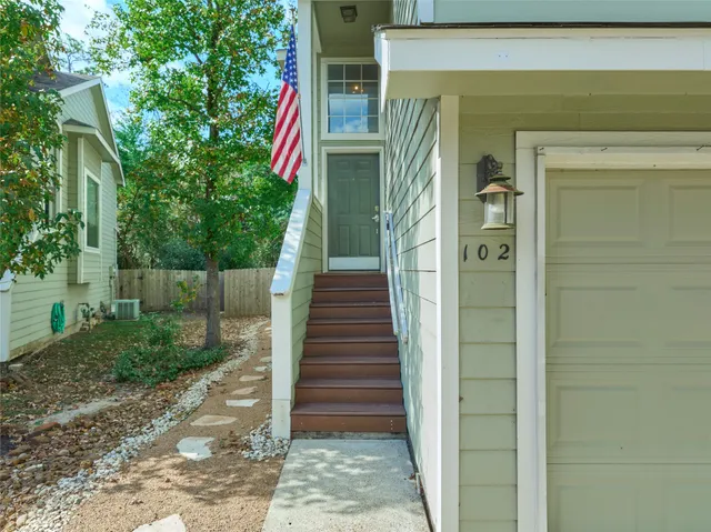 a view of a entryway door of the house