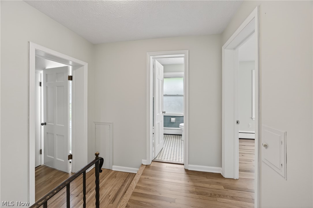 20945 Halworth Road Shaker Heights, OH 44122 - Photo 24 of 50 The Second Floor Hall