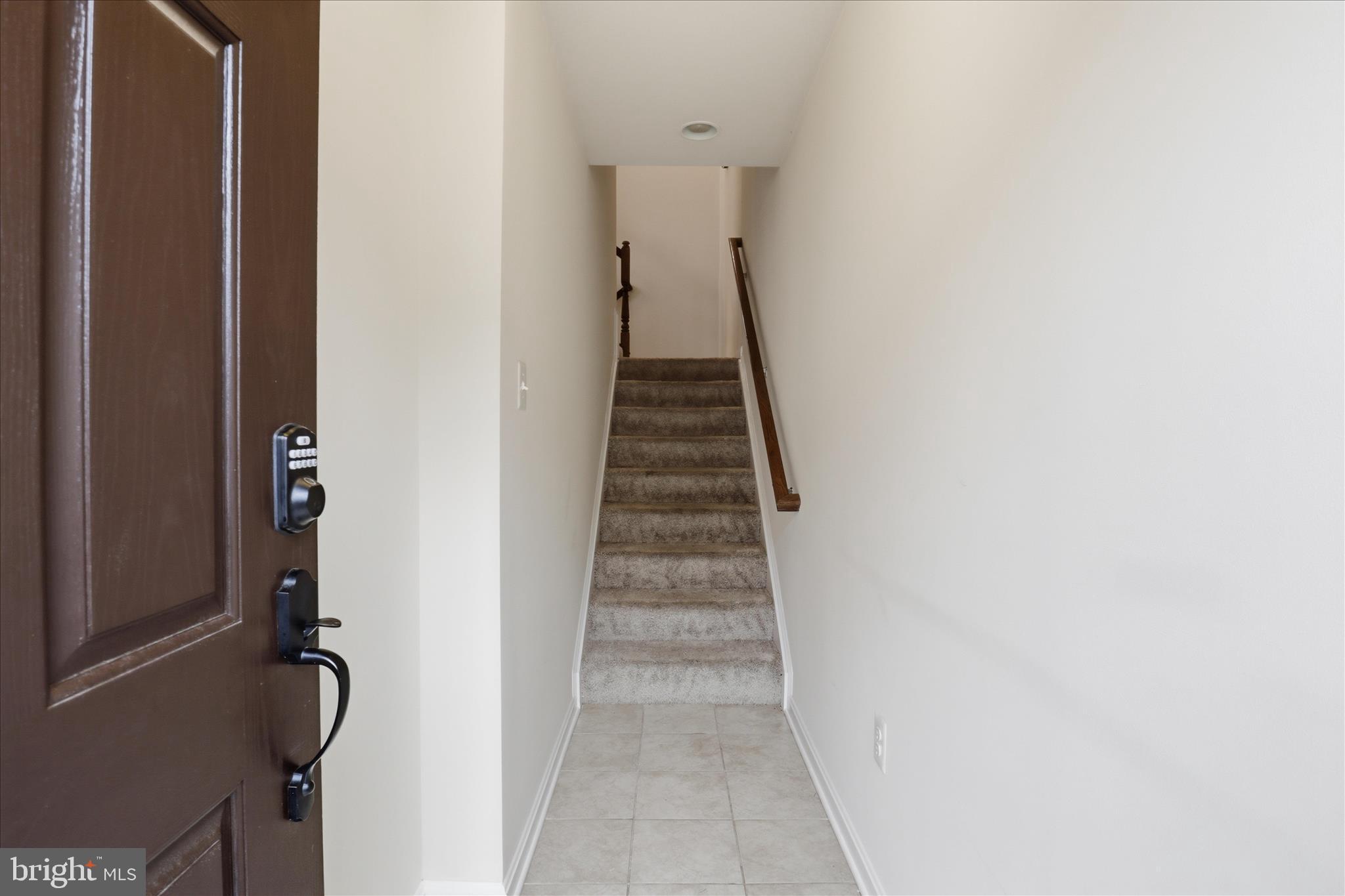 4719 Cambria Road Frederick, MD 21703 - Photo 5 of 44