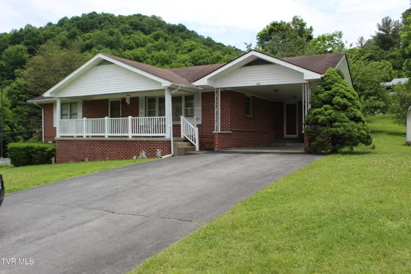 $189,000 | 151 Hospital Drive, Pennington Gap, VA 24277