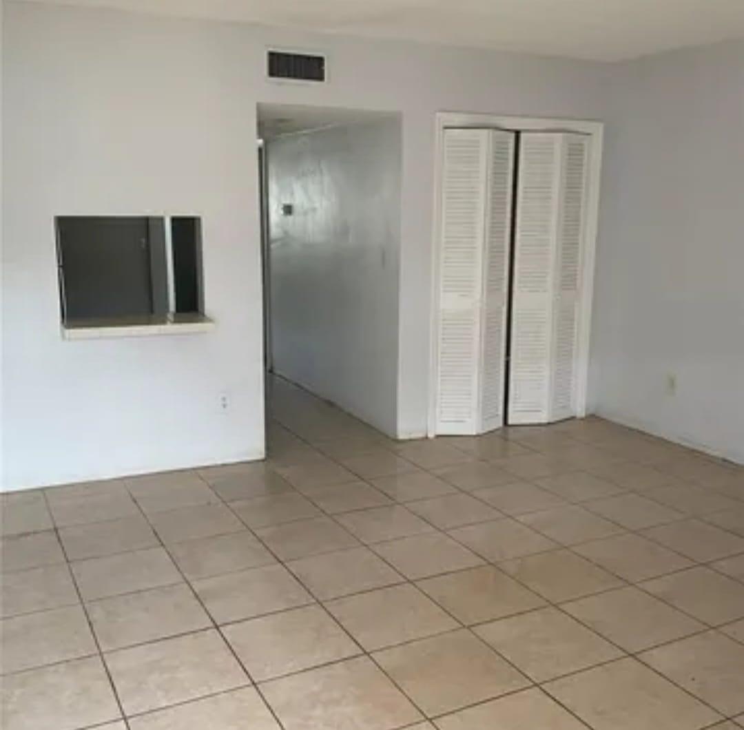 701 Northeast 8th Street, Unit 4 Hallandale Beach, FL 33009 - Photo 3 of 5 PHOTO-2025-11-26-18-20-09_2