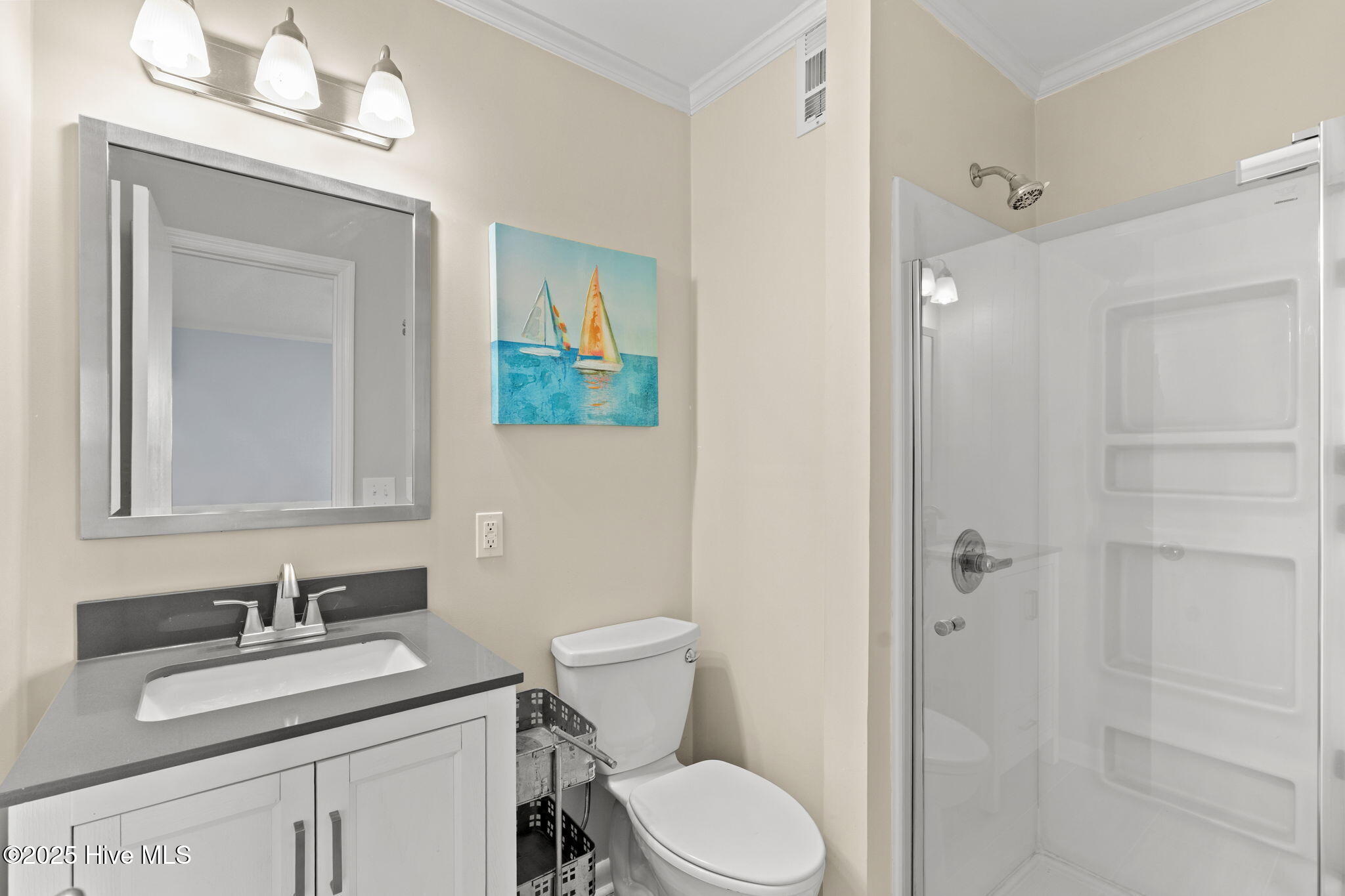 277 West First Street, Unit 1I Ocean Isle Beach, NC 28469 - Photo 27 of 43 Primary bath with shower.