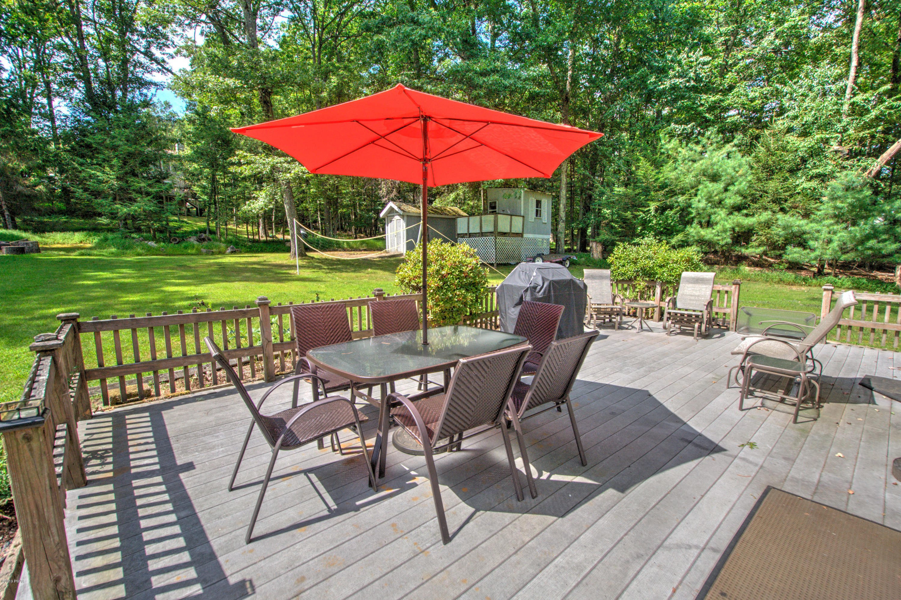125 Old Oak Road Tafton, PA 18464 - Photo 4 of 35 2-Exterior deck5