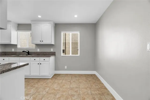 $1,995 | 5828 Whitsett Avenue, Valley Village, CA 91607