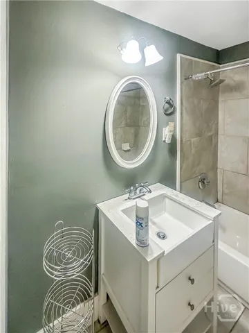 $1,550 | 5021 Temple Street, Unit A, Savannah, GA 31405