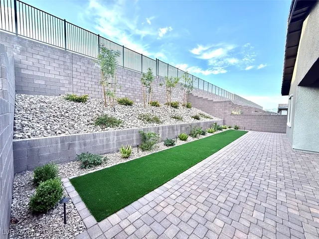 $3,390 | 121 Agnew Street, Las Vegas, NV 89138