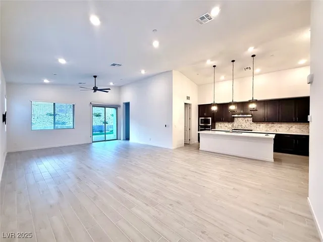 $3,390 | 121 Agnew Street, Las Vegas, NV 89138