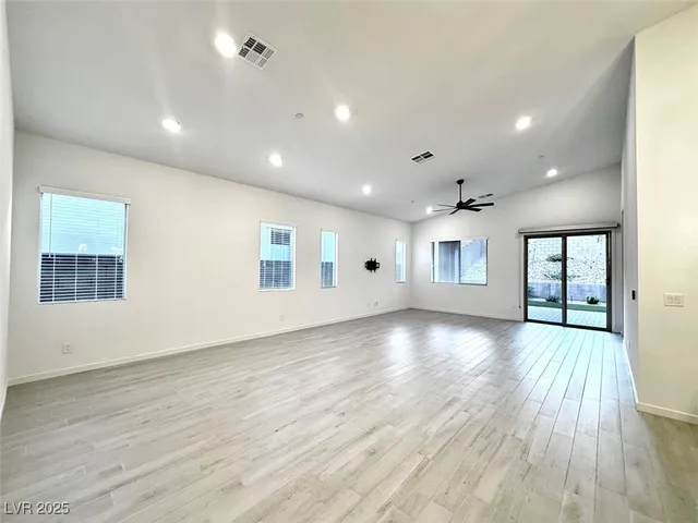 $3,390 | 121 Agnew Street, Las Vegas, NV 89138