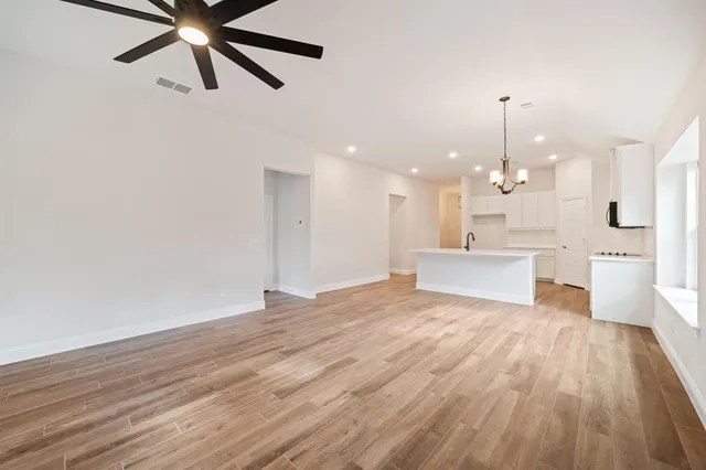 $2,700 | 618 Kyle Drive, Tioga, TX 76271