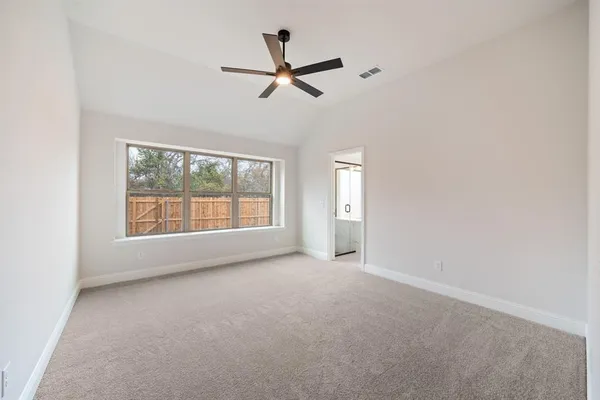 $2,450 | 618 Kyle Drive, Tioga, TX 76271