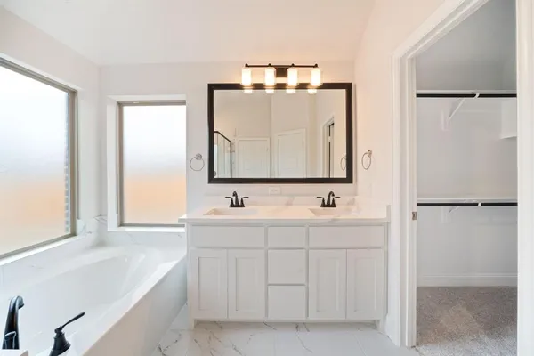 $2,450 | 618 Kyle Drive, Tioga, TX 76271