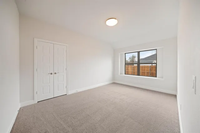 $2,700 | 618 Kyle Drive, Tioga, TX 76271