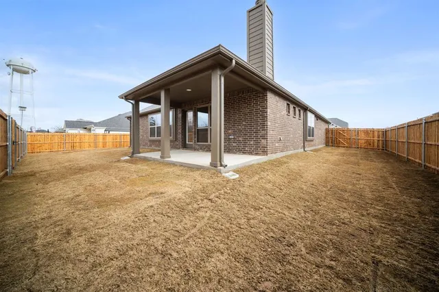 $2,700 | 618 Kyle Drive, Tioga, TX 76271