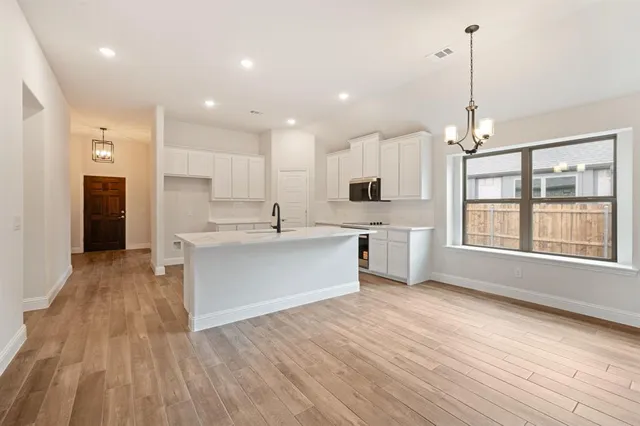 $2,700 | 618 Kyle Drive, Tioga, TX 76271