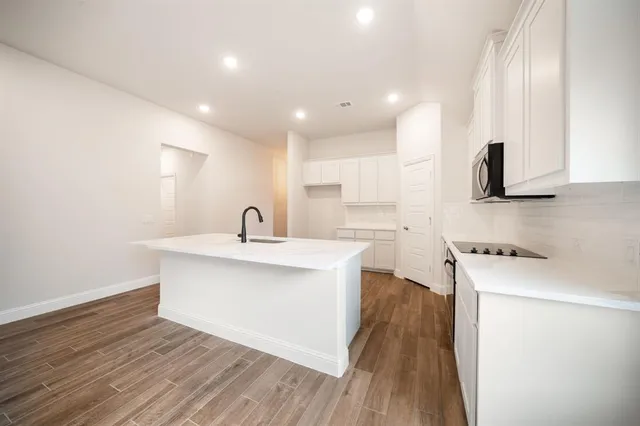 $2,700 | 618 Kyle Drive, Tioga, TX 76271