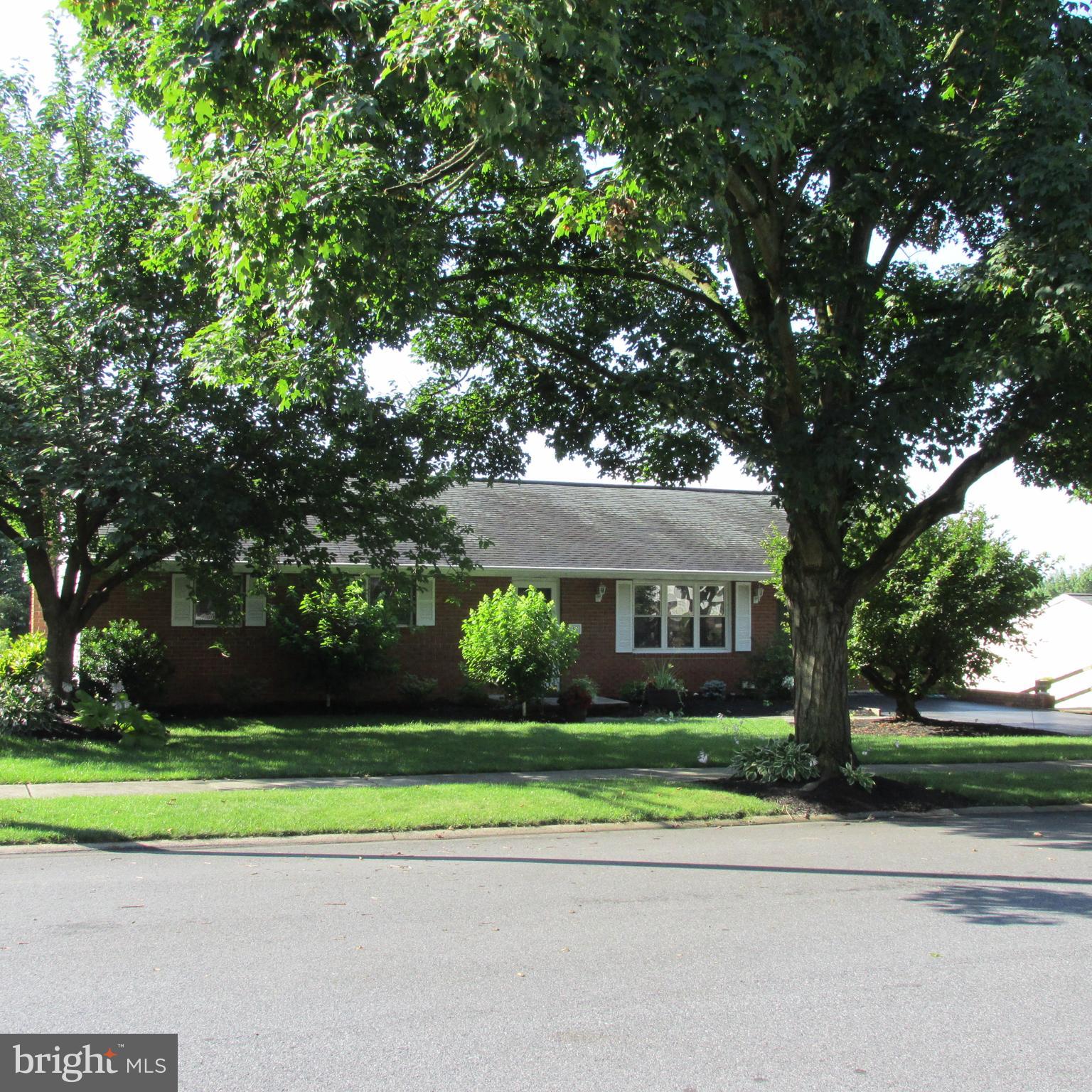 18 Briarcliff Road Elizabethtown, PA 17022 - Photo 1 of 47 Gallery Image 1