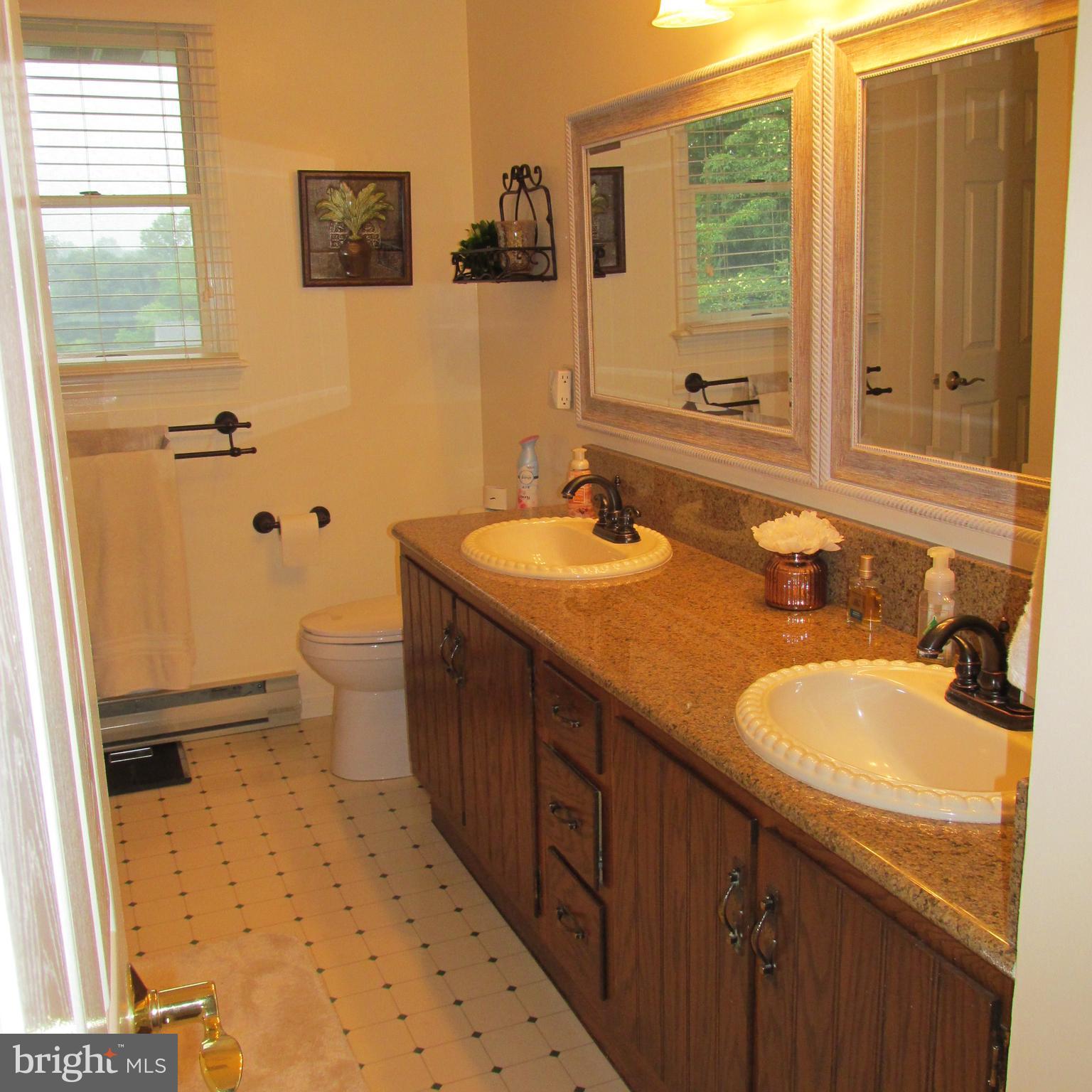 18 Briarcliff Road Elizabethtown, PA 17022 - Photo 12 of 47 Gallery Image 12